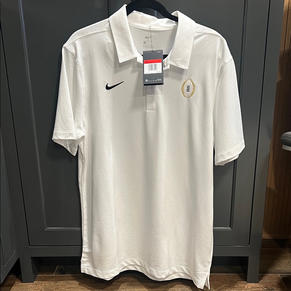 Nike Men's Polo Shirt in White with Black Logo